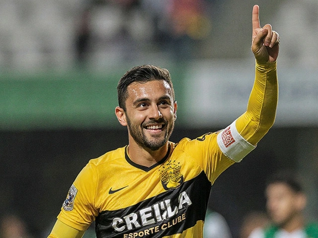 Criciúma lidera Série B após vitória por 2 a 0 sobre o Coritiba